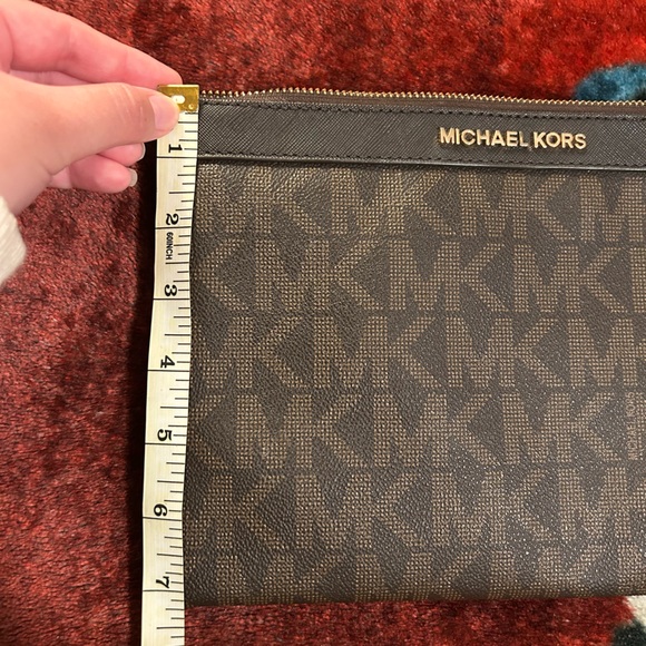 Michael Kors Large Clutch Wristlet - Picture 11 of 12